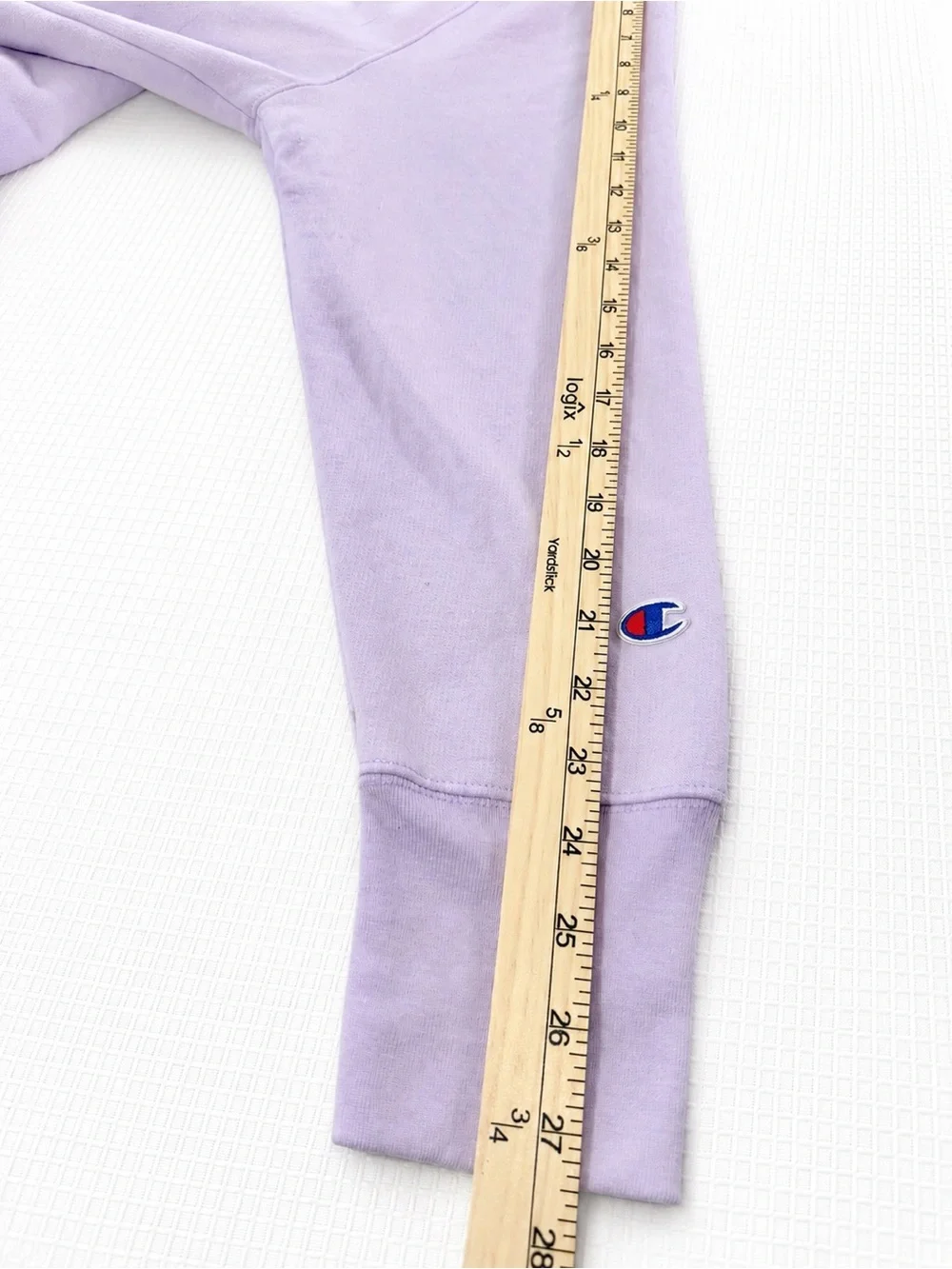 Champion Women's Iridescent Crewneck Sweatshirt Size 1X Purple Lilac Logo *Flaw*